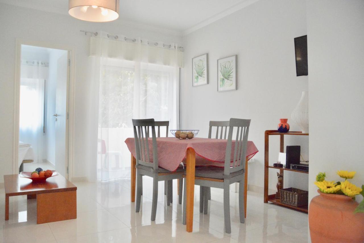 Squash Club Apartamentos 波尔蒂芒 外观 照片